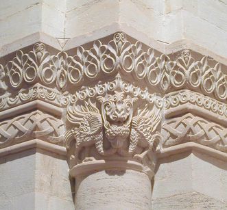 Kapitell mit Drachen, Detail aus der Klosterkirche Lorch