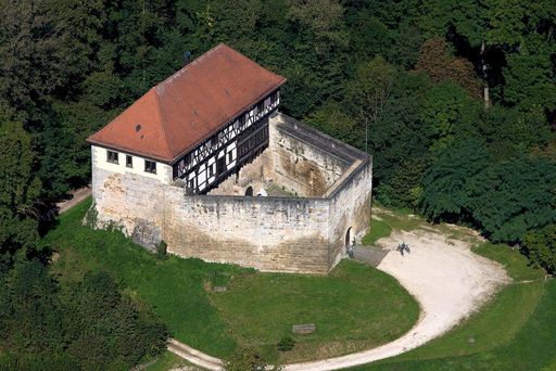 Luftaufnahme der Burg Wäscherschloss