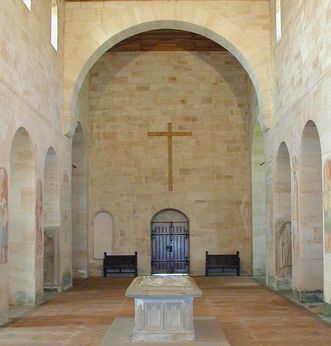 Grabmal im westlichen Teil der Klosterkirche Lorch