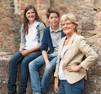 Familie bei Besichtigung